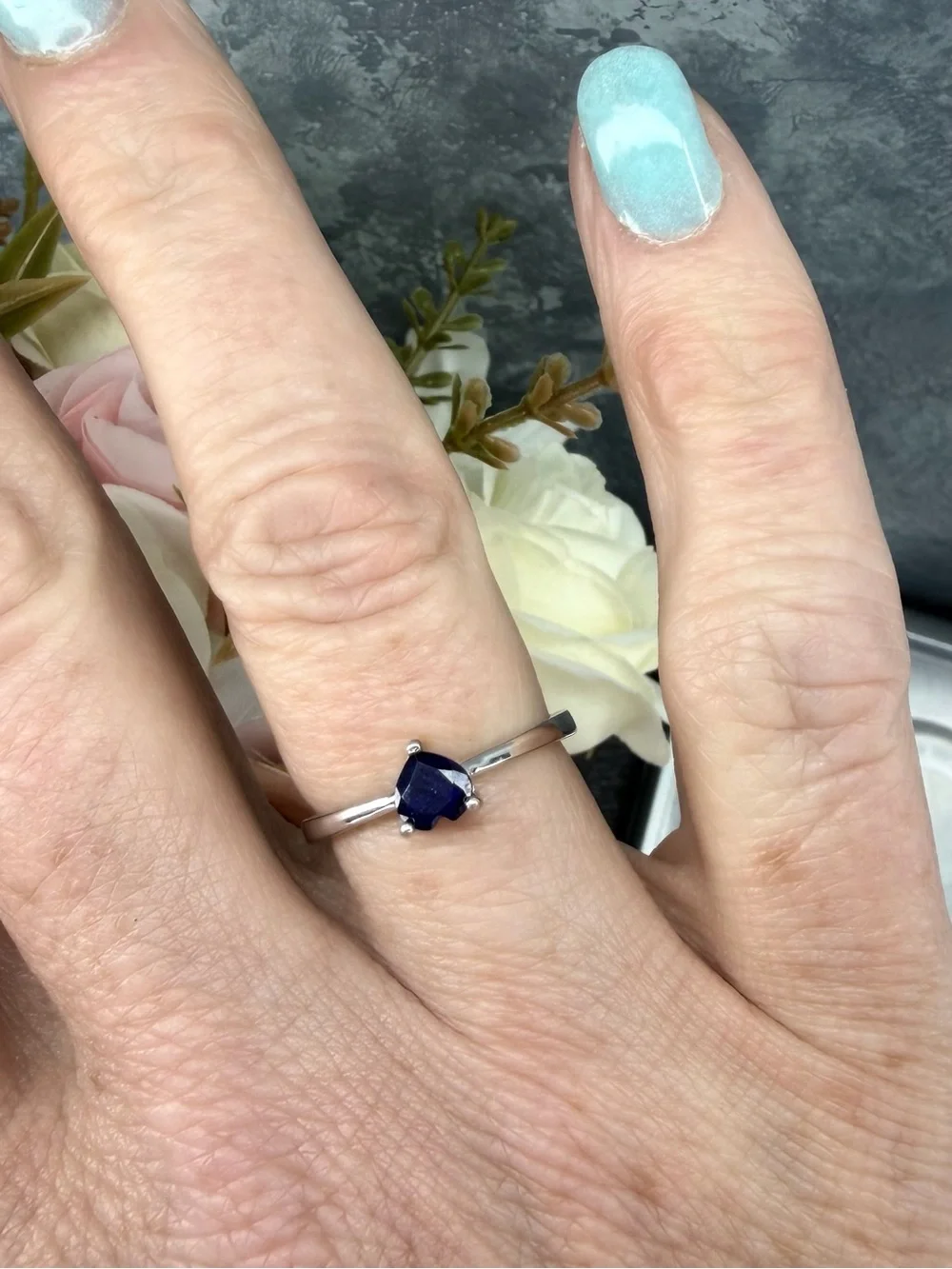 Stunning Natural Blue Sapphire Heart cut .60CT 925 Sterling Silver Ring Sz 6.75
